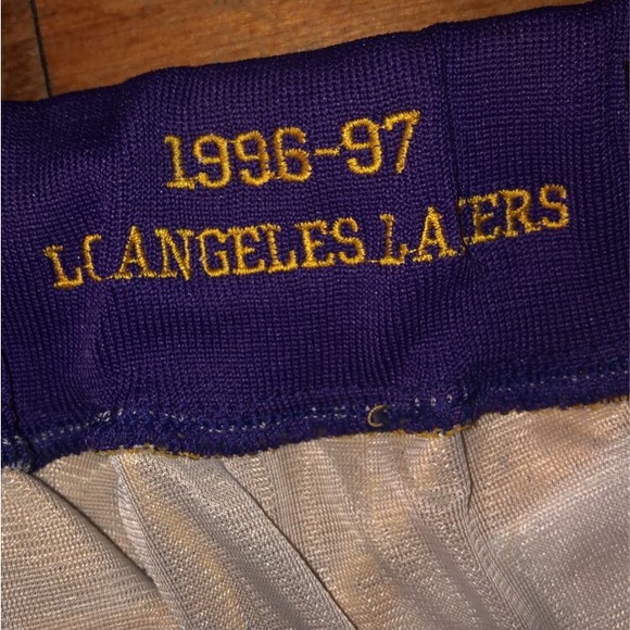 JUST DON LAKERS SHORTS - Picture 3 of 6